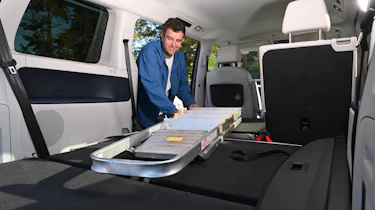 Volkswagen ID. Buzz LWB long-term - ladder in the boot