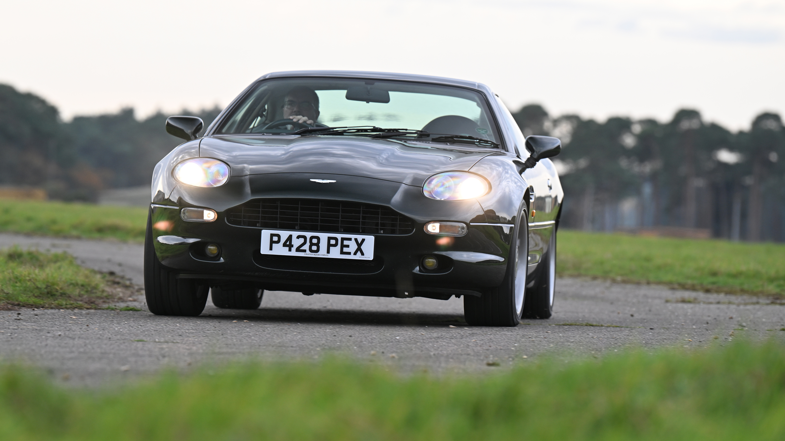 Aston Martin DB7 - front cornering 