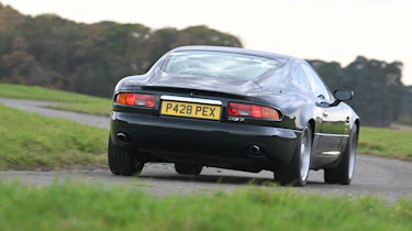 Aston Martin DB7 - rear cornering