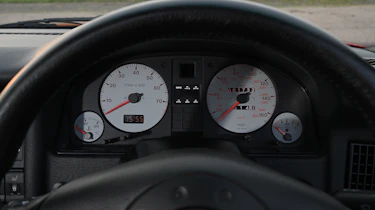 Audi S2 Coupe - dials