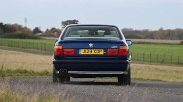BMW M5 - rear cornering