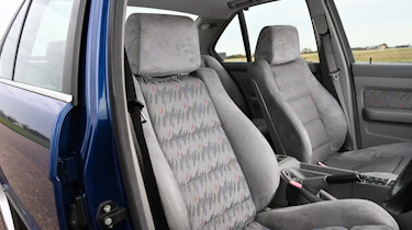 BMW M5 - front interior