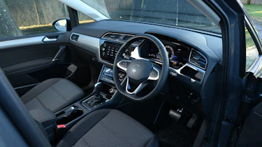 Volkswagen Touran - interior