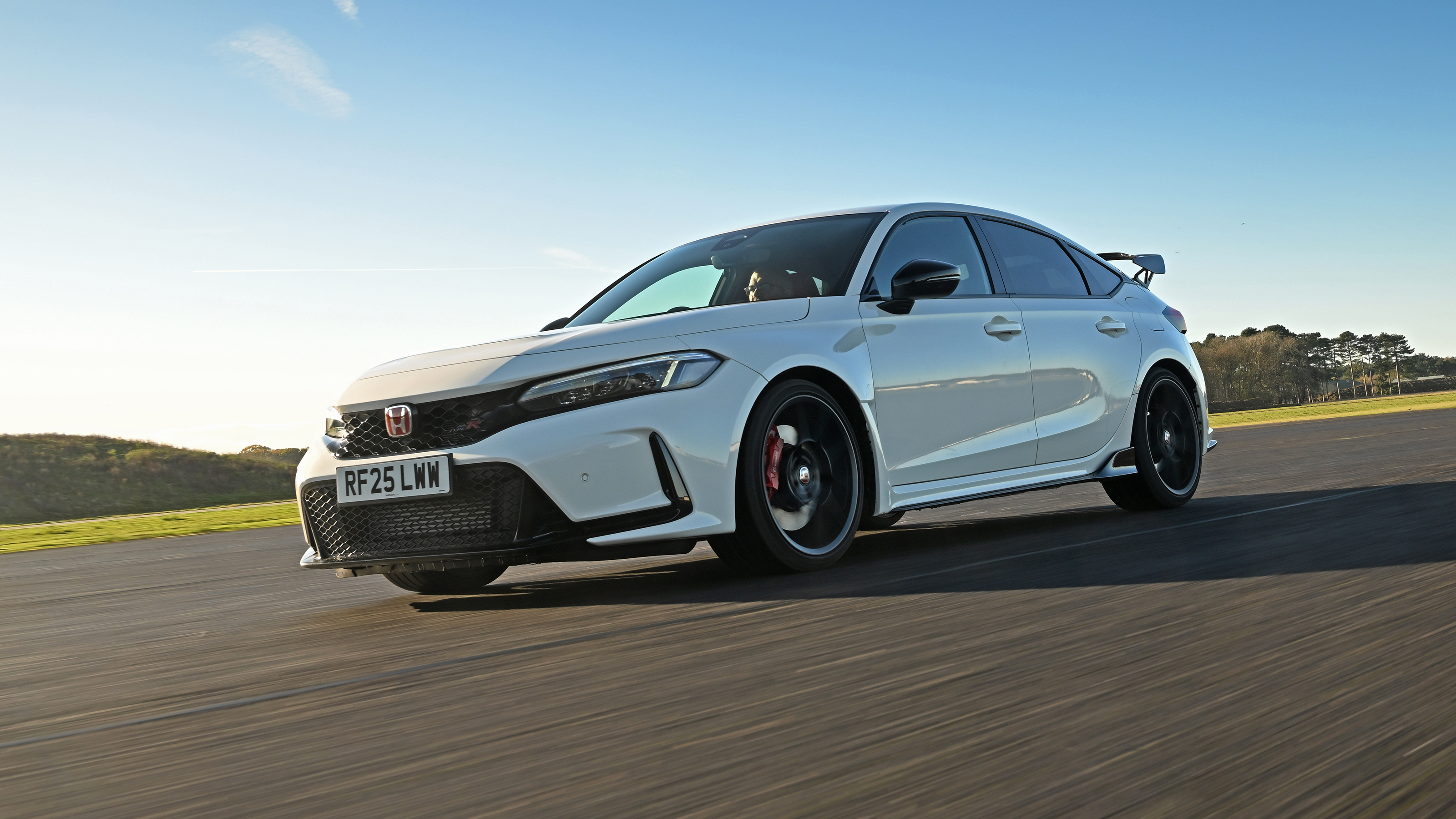 Honda Civic Type R - front action