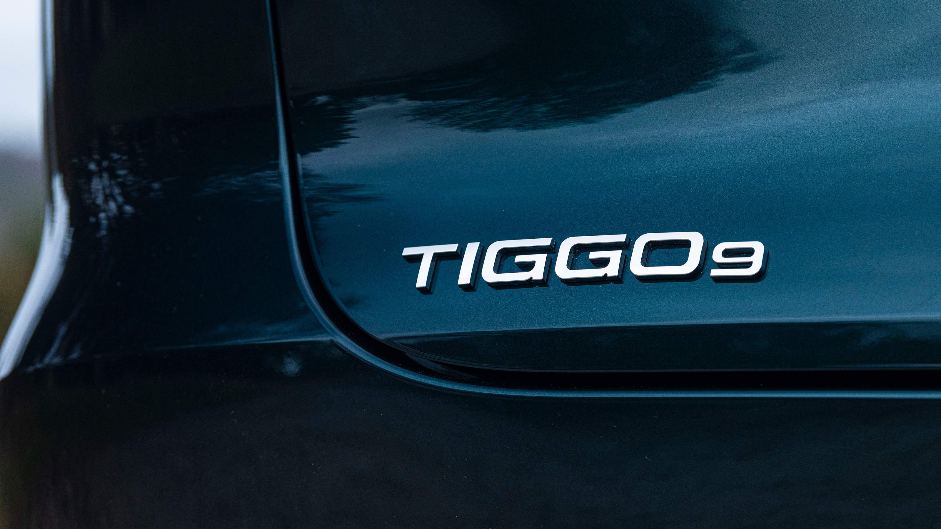 New Chery Tiggo 9 2025 UK review - badge