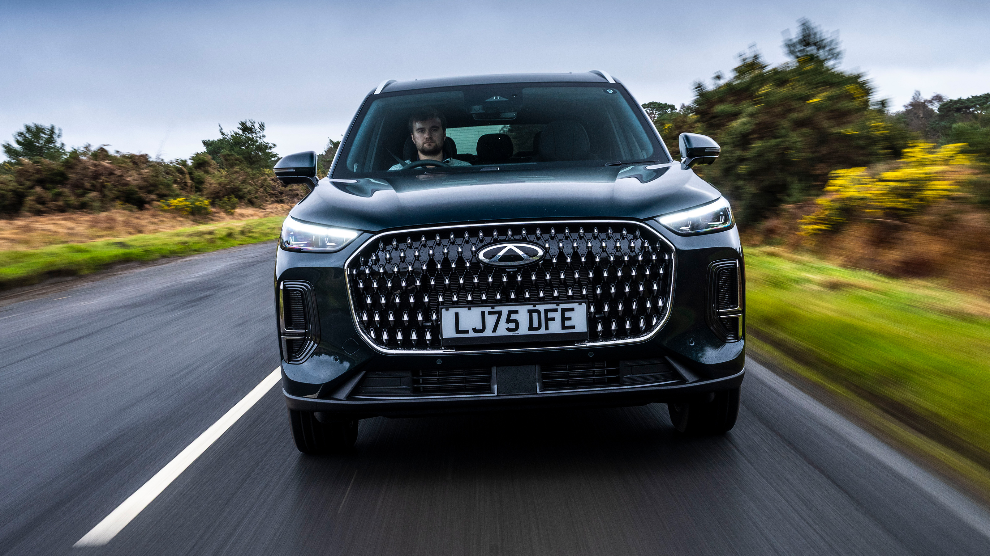 New Chery Tiggo 9 2025 UK review - head on