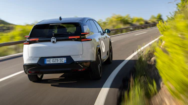 Citroen C5 Aircross You Hybrid 145 - rear action