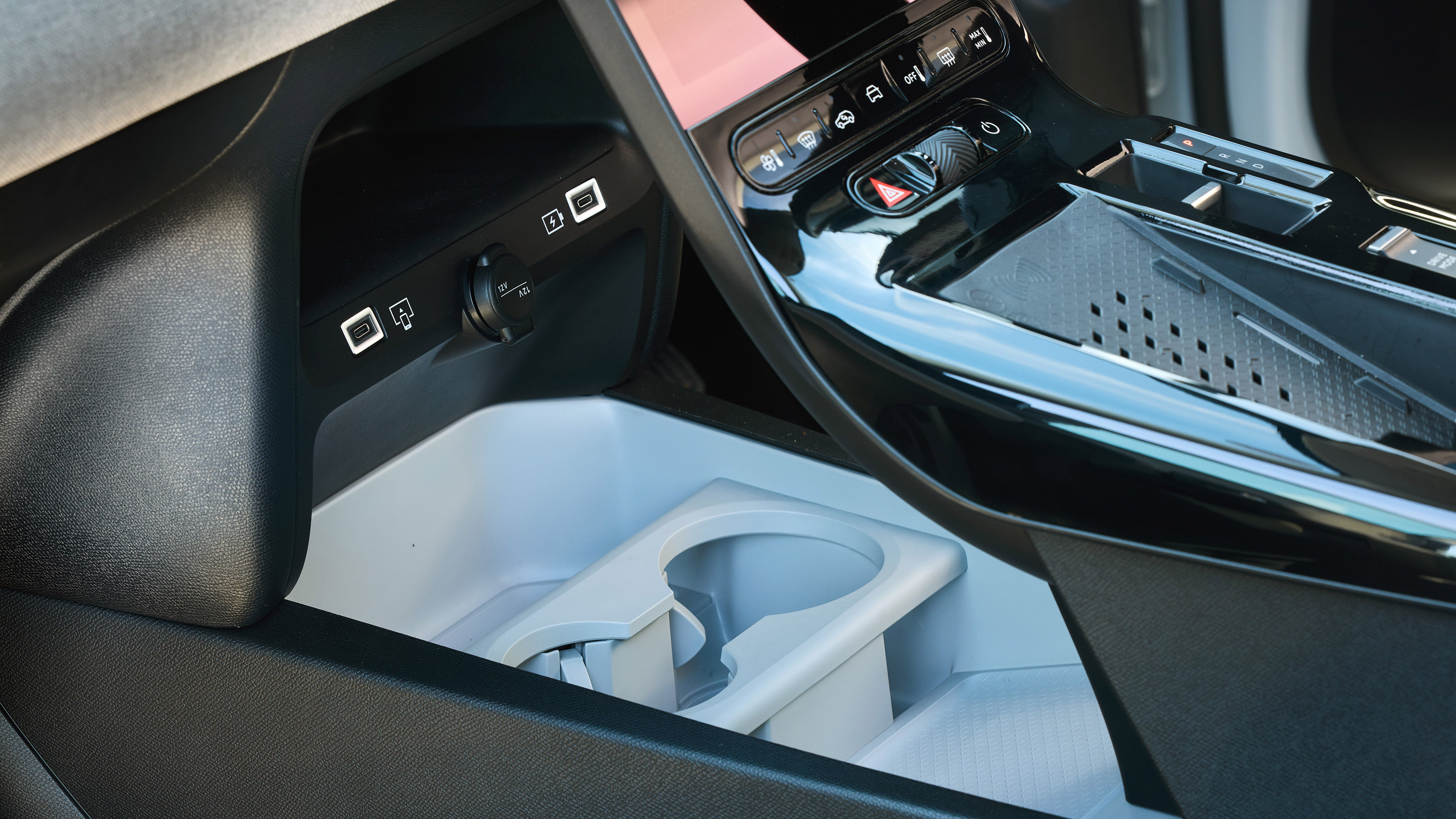 Citroen C5 Aircross You Hybrid 145 - interior