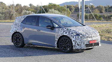 Cupra Born facelift - front angled