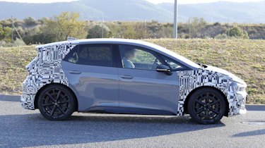 Cupra Born facelift - side profile