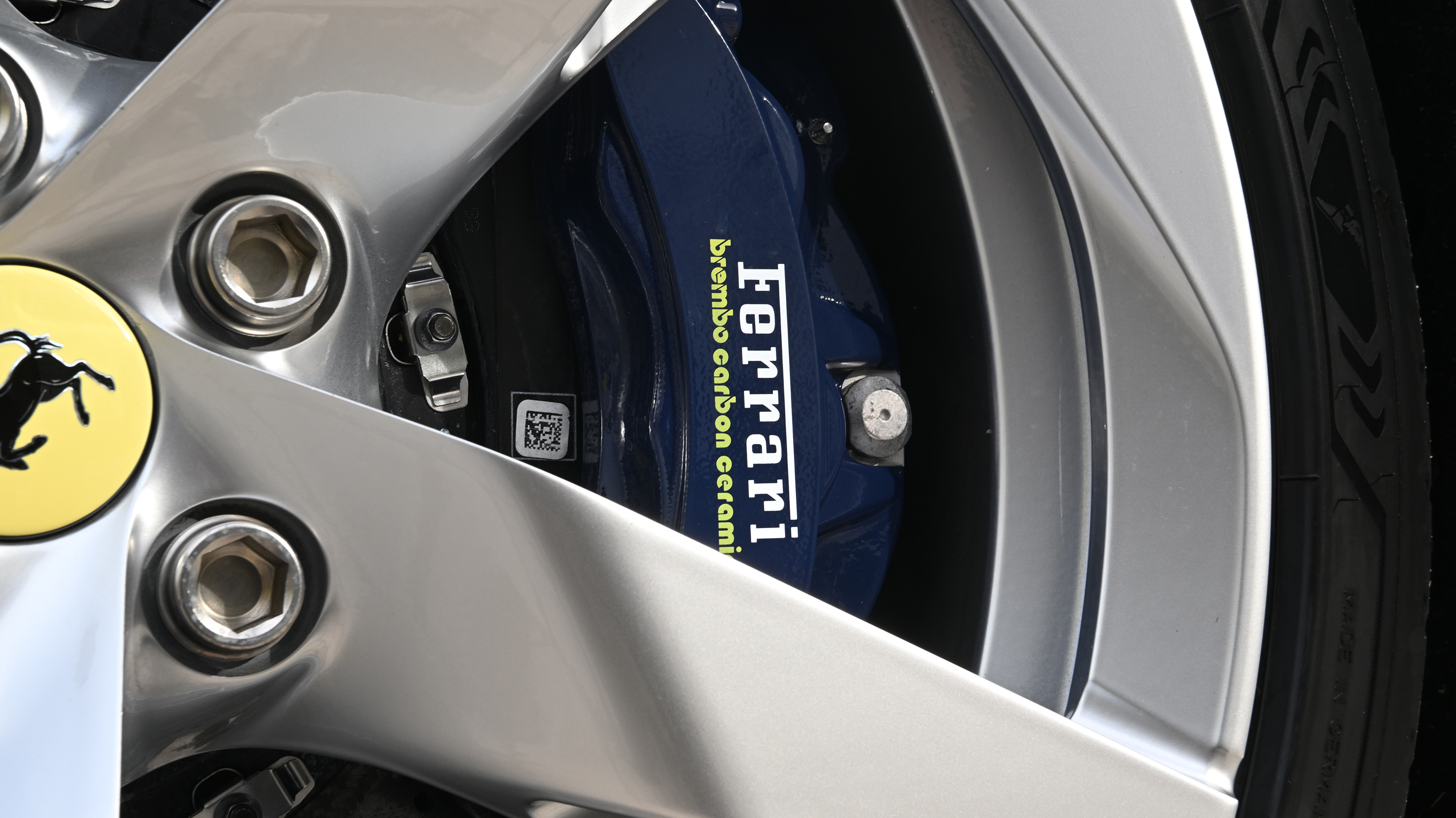Ferrari Amalfi - brake caliper