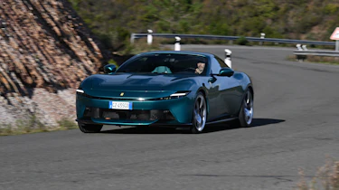 Ferrari Amalfi - front cornering
