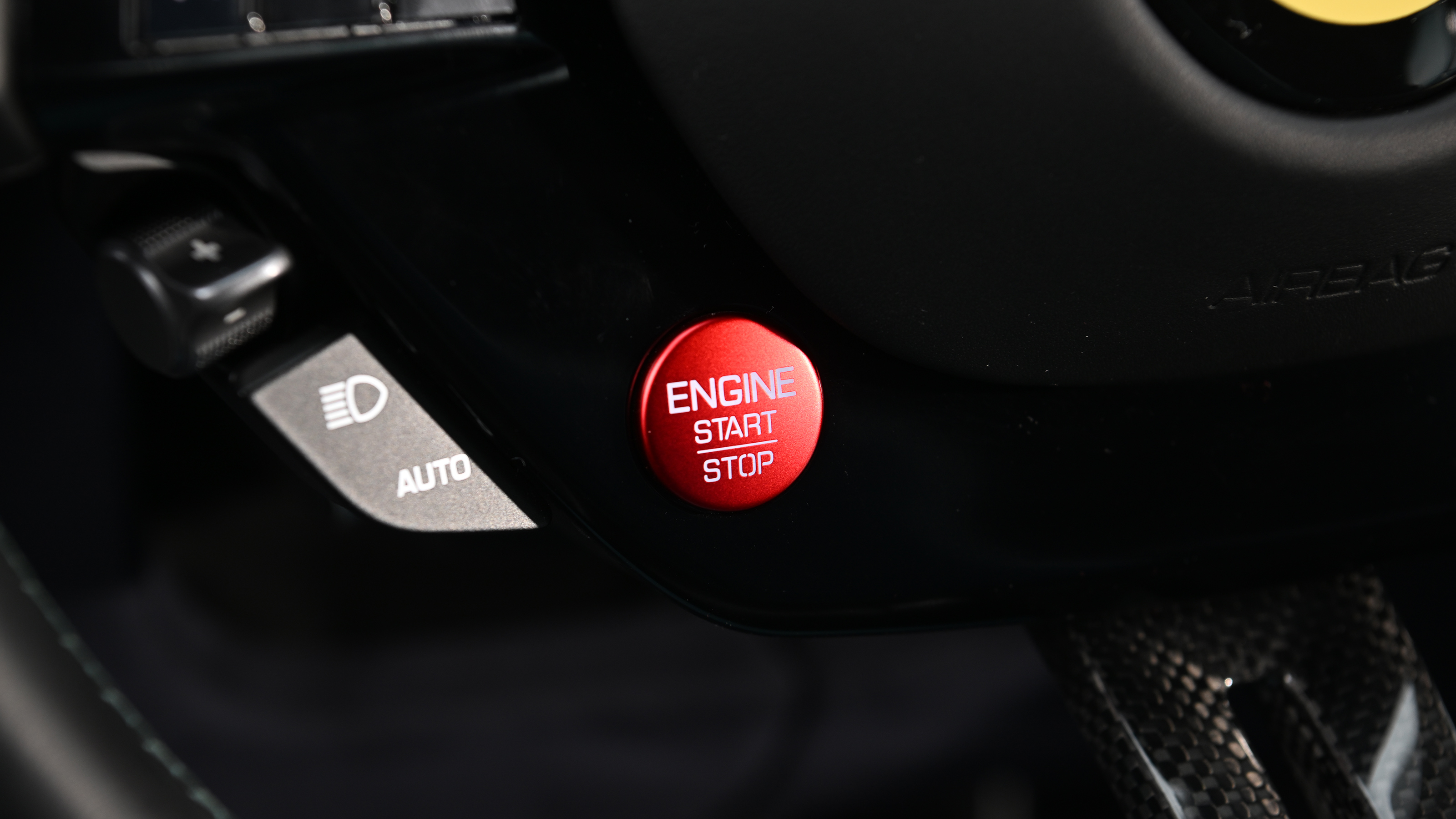 Ferrari Amalfi - 'engine start' button