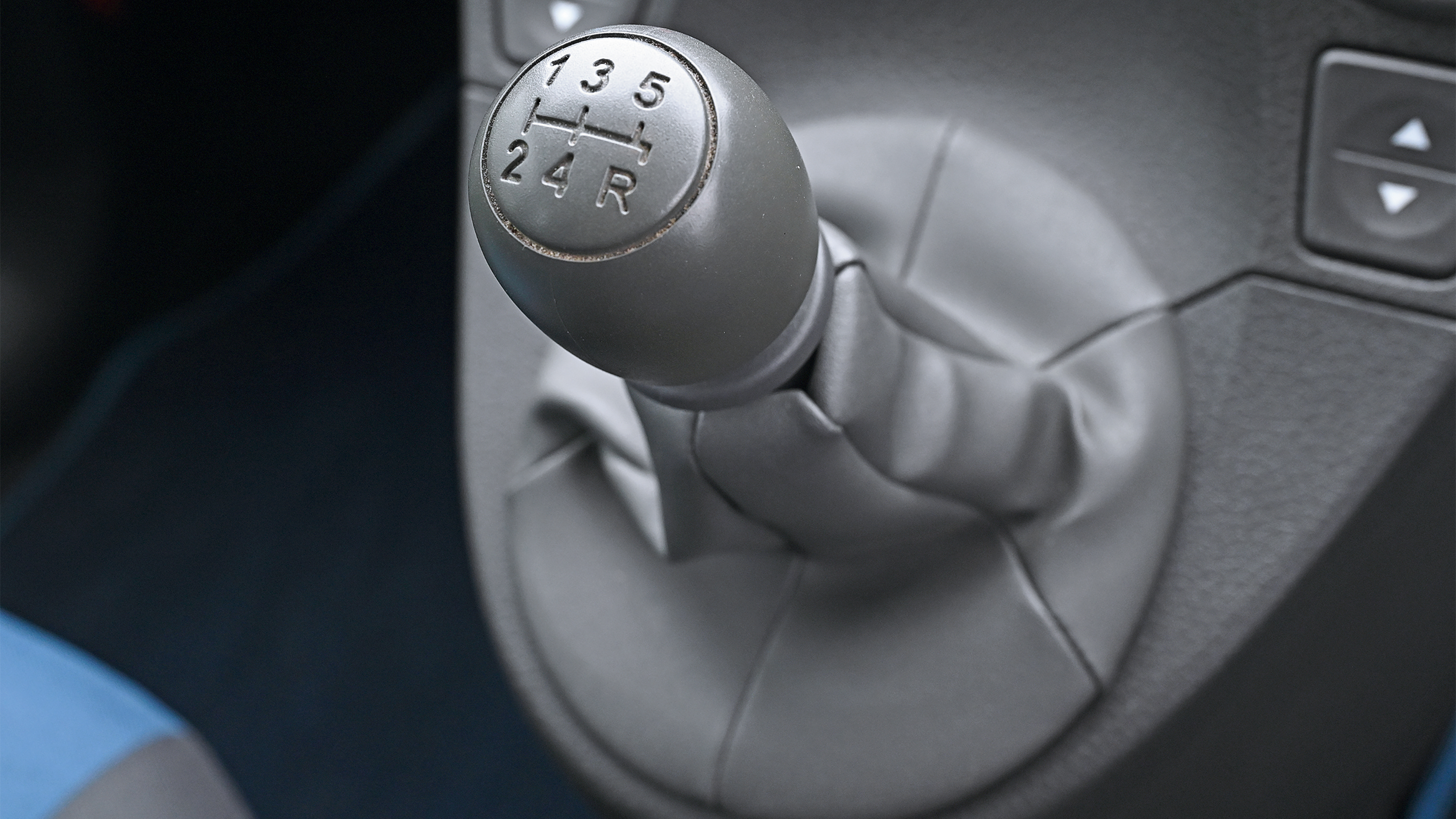Fiat Panda Mk3 - gear stick