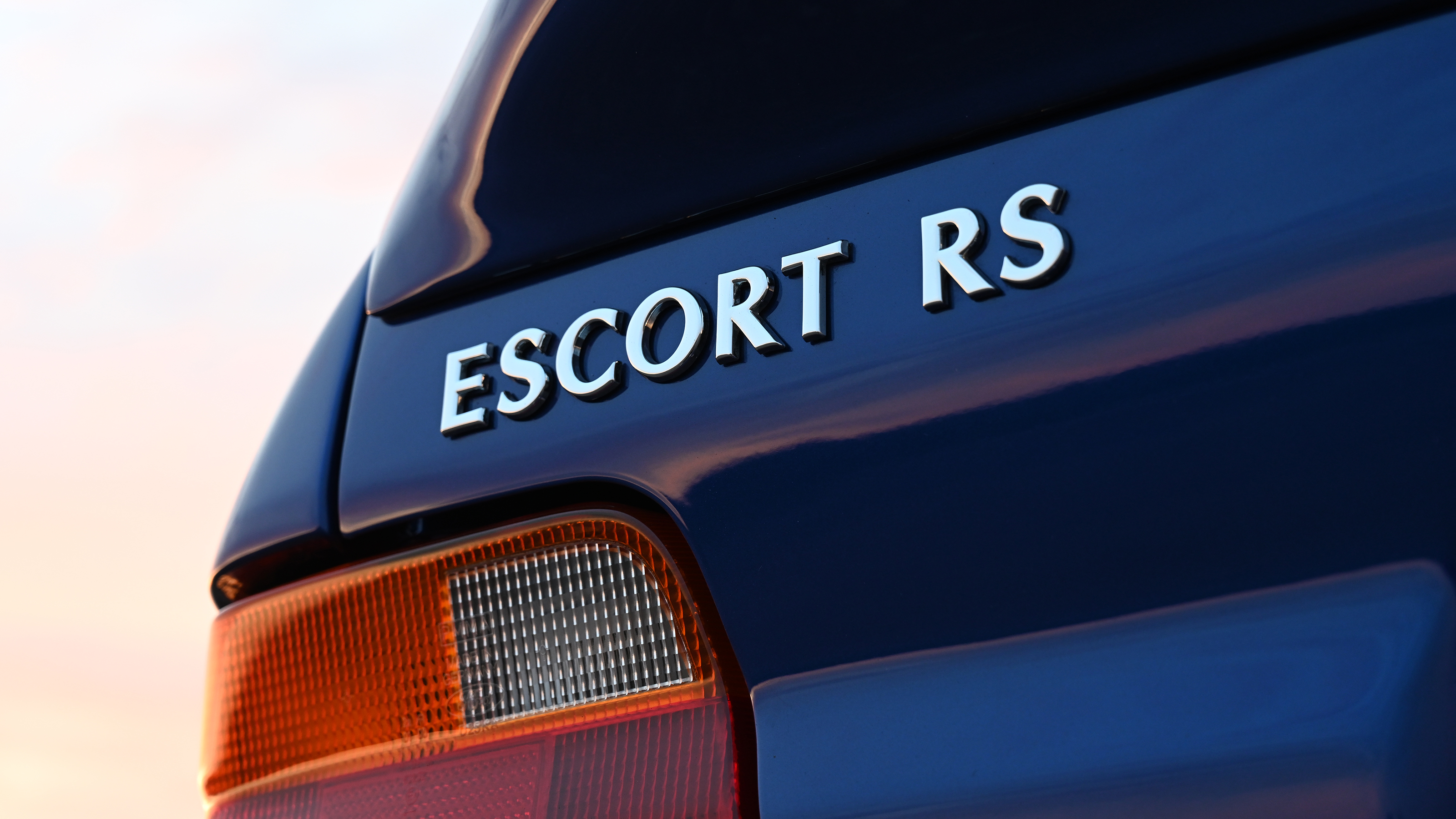 Ford Escort Cosworth RS - rear lights 