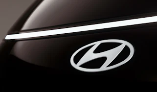 Hyundai Staria Brussels Motor Show teaser - front badge
