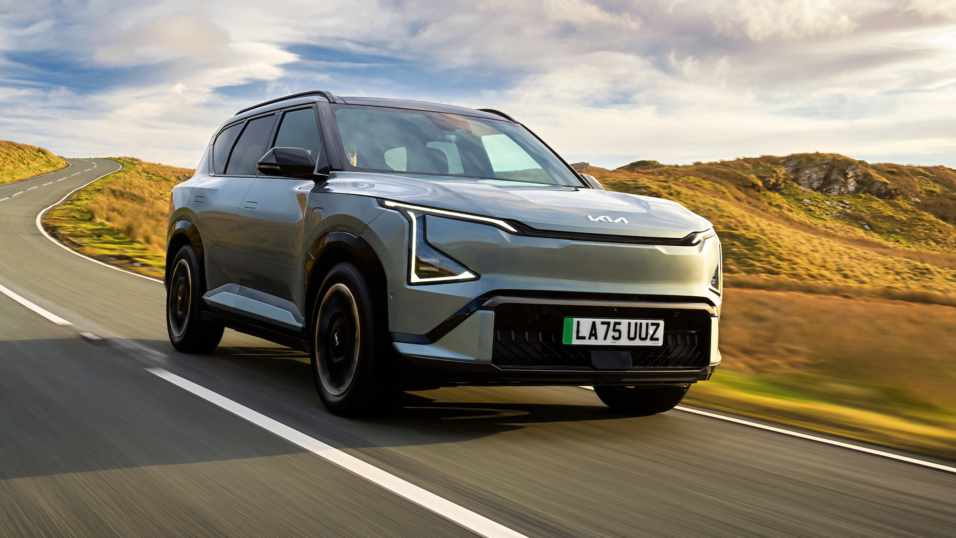 Kia EV5 - front tracking