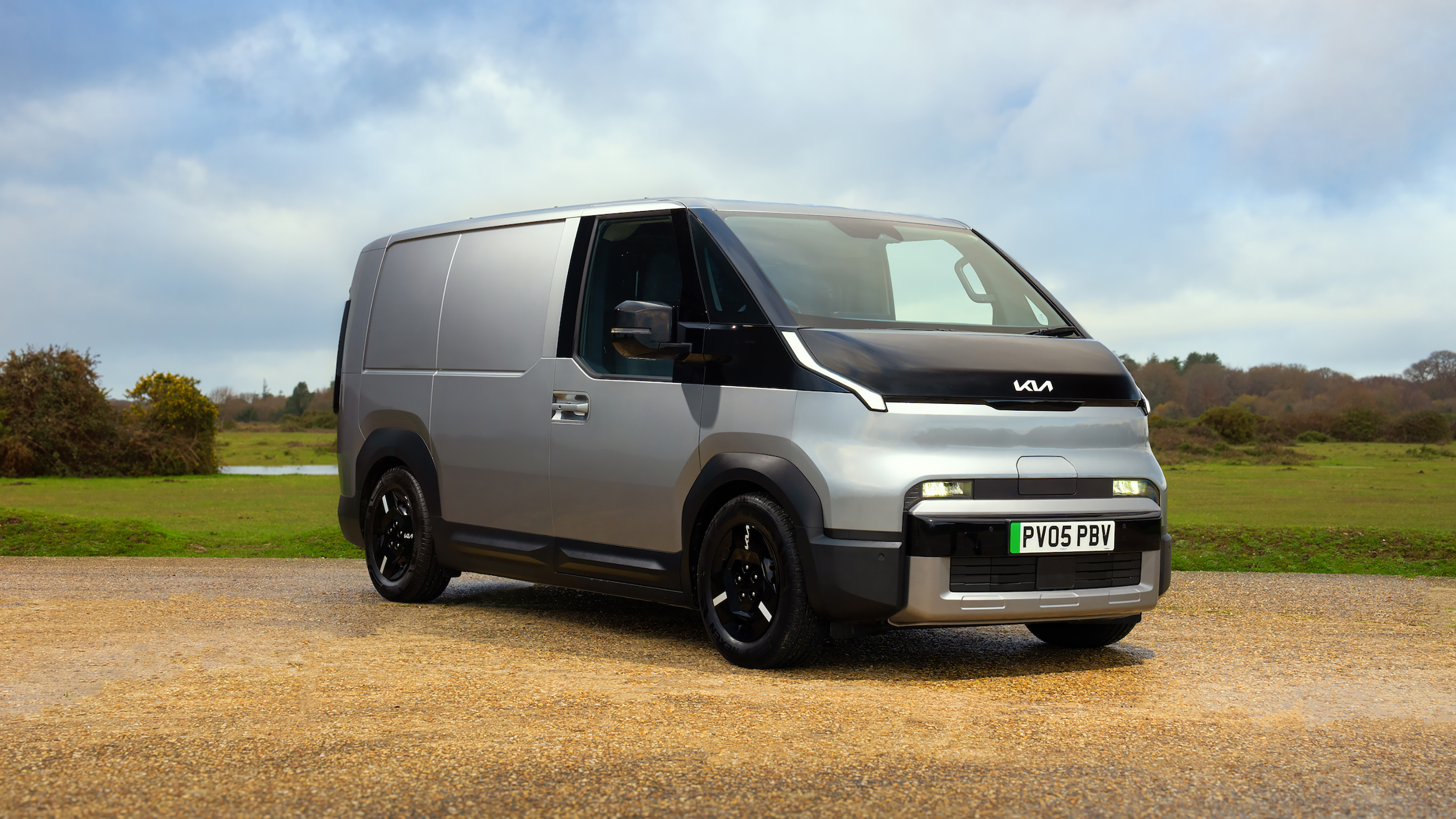 Kia PV5 Cargo - front 3/4 static