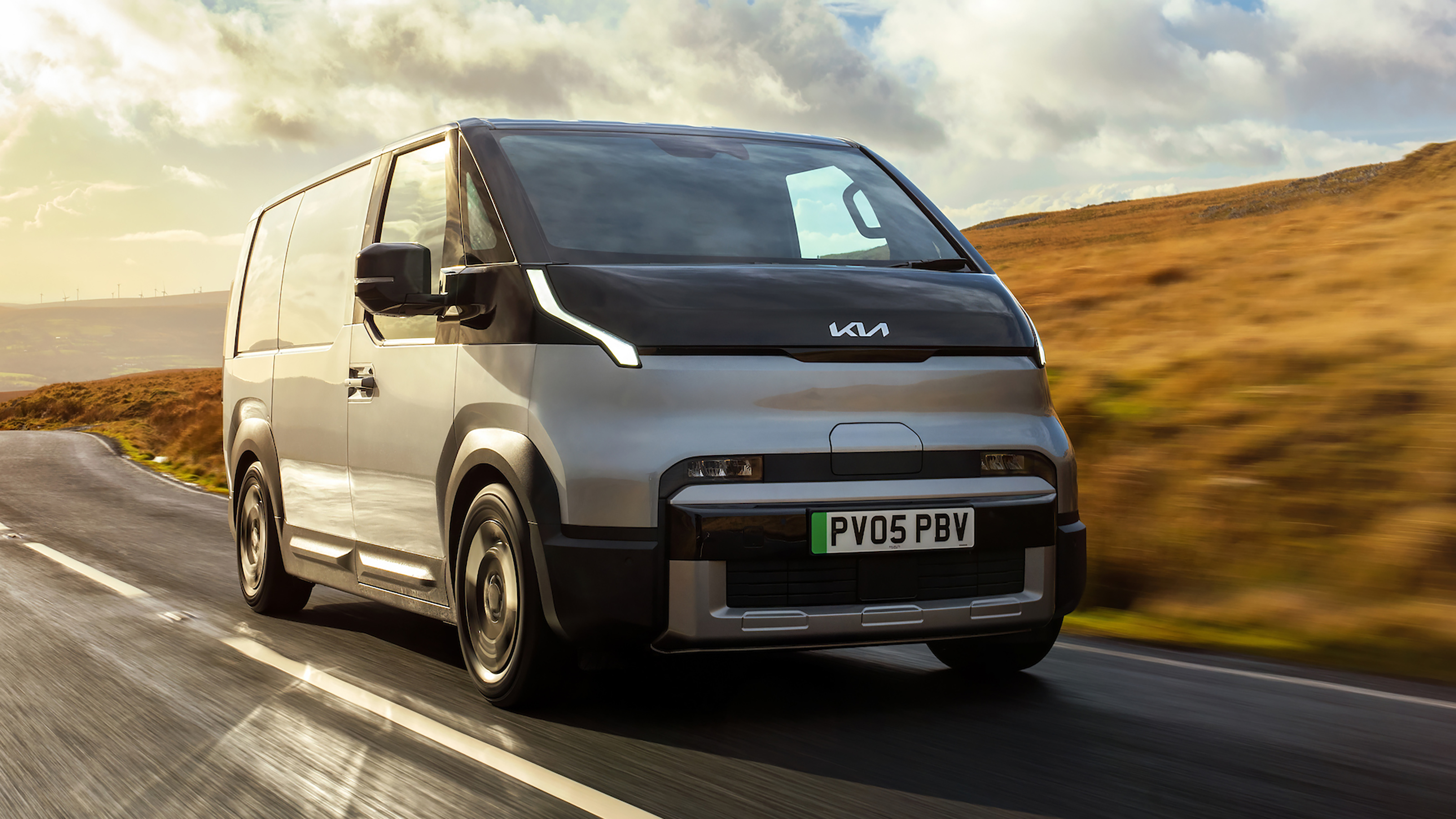 Kia PV5 Cargo - front tracking