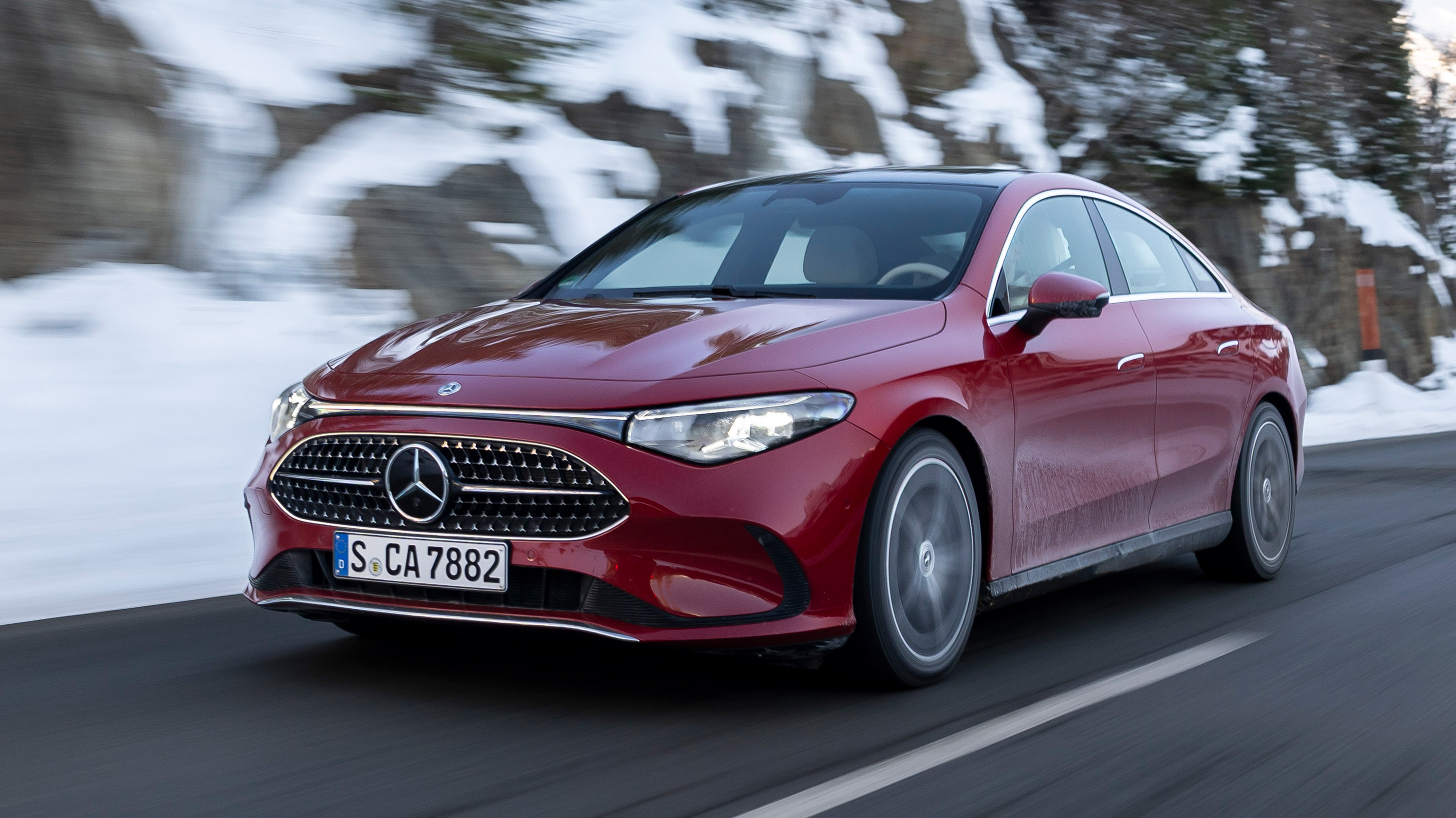 Mercedes CLA 220 Hybrid - front