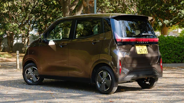 Nissan Sakura - rear static