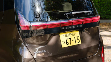Nissan Sakura - rear tail light