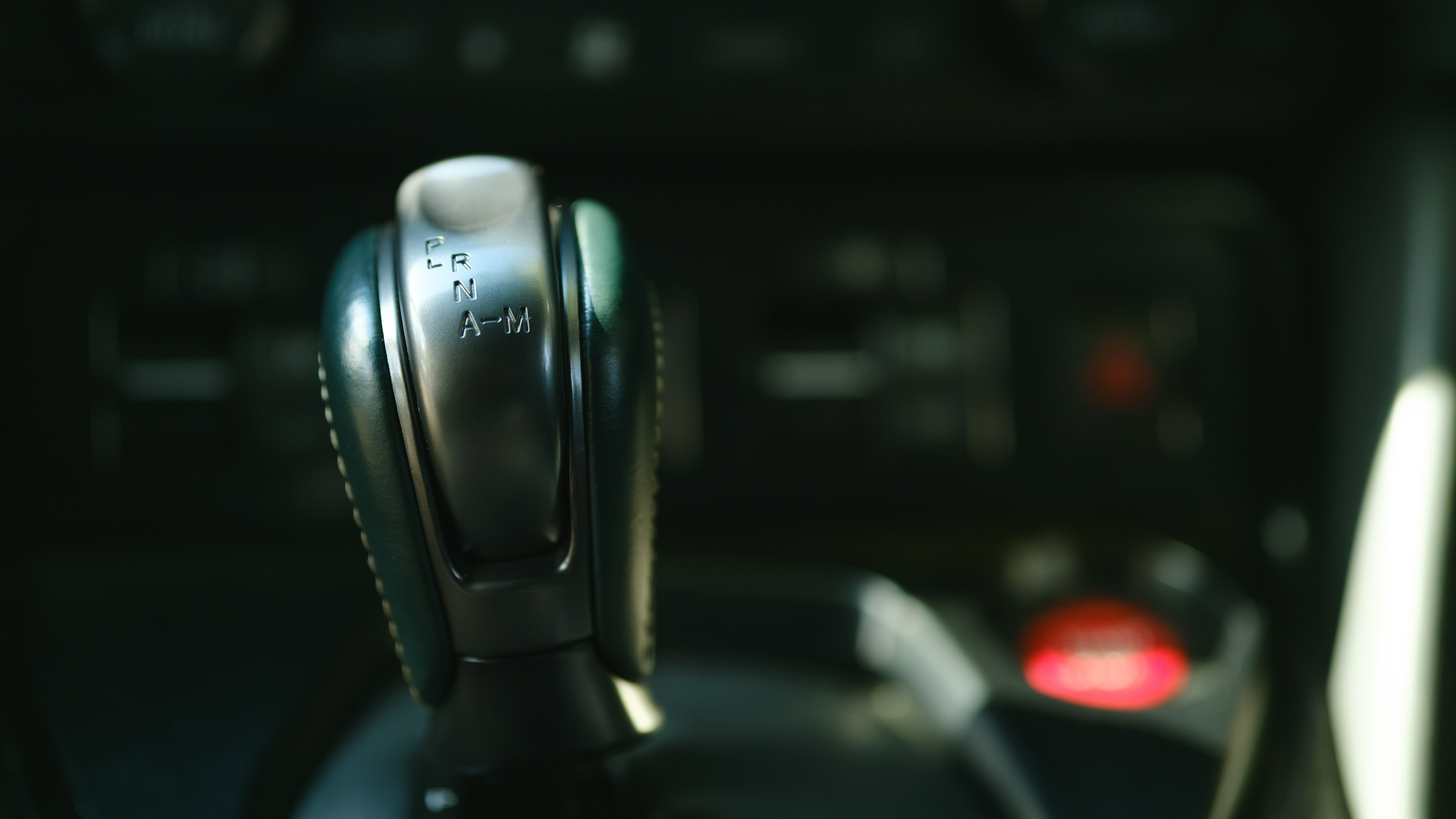 Nissan GT-R T-Spec - gear selector
