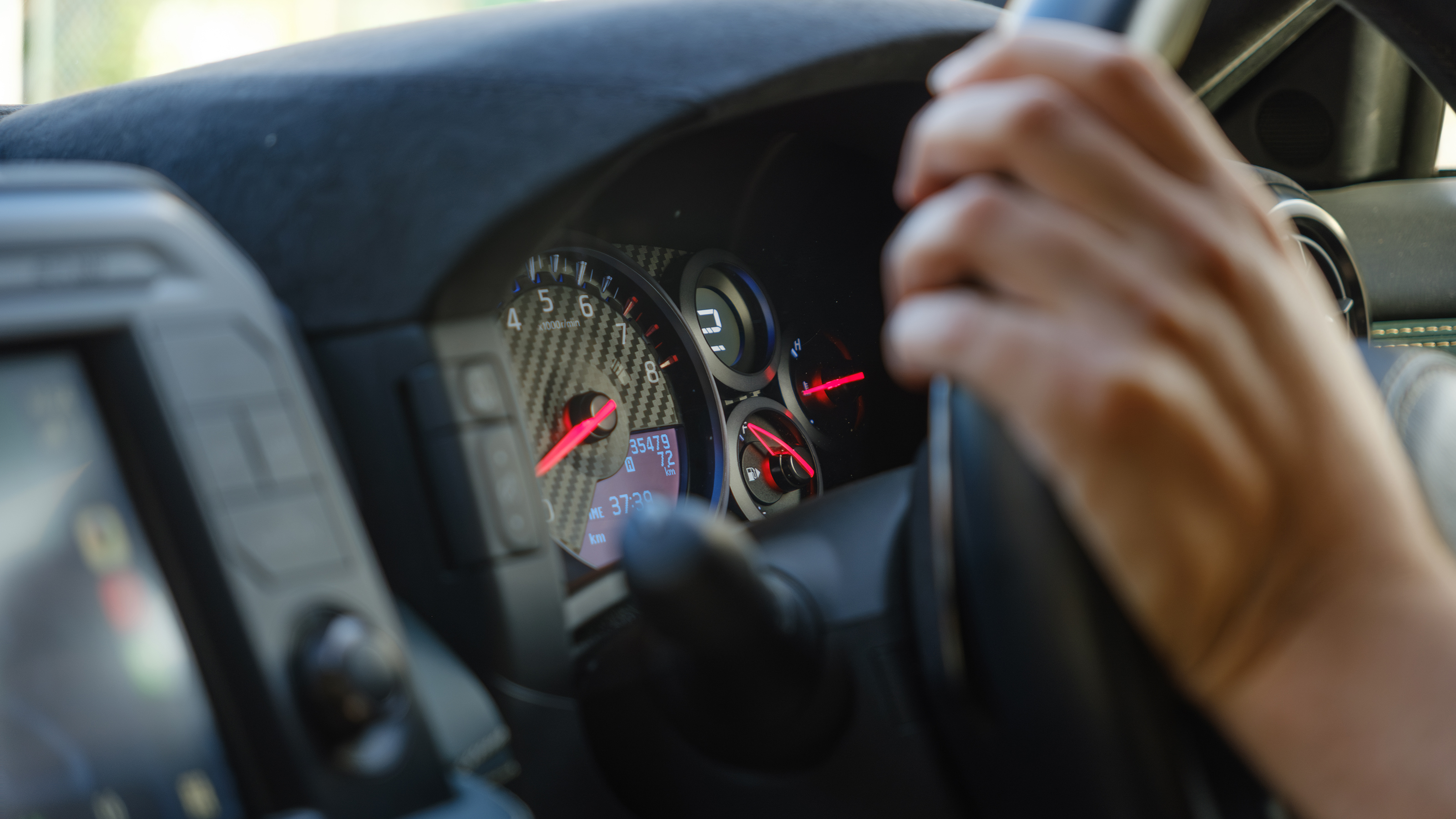 Nissan GT-R T-Spec - dashboard dials