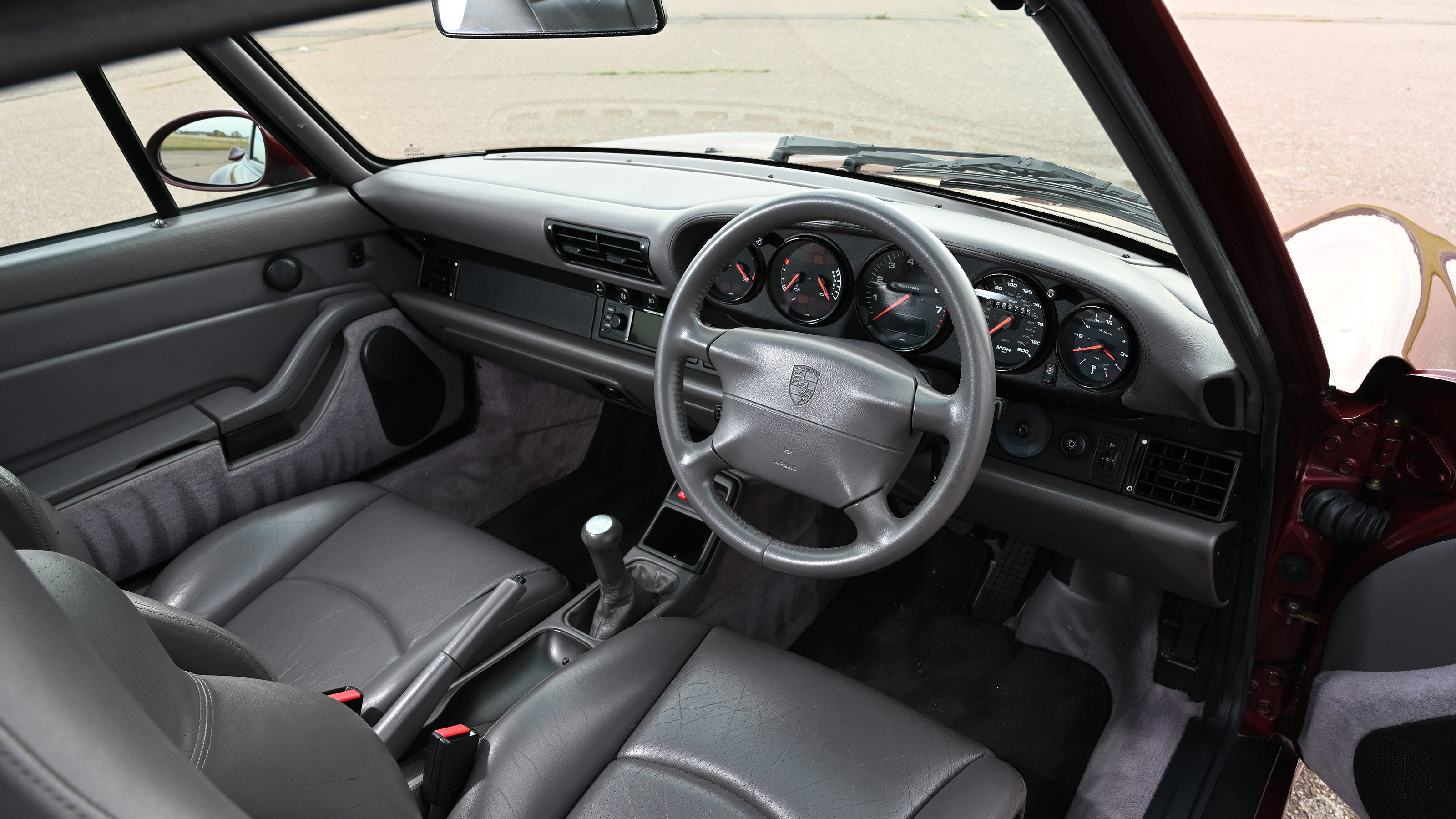 Porsche 911 993 - interior 