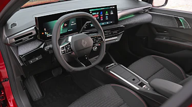 Renault Clio Hybrid E-Tech - dash