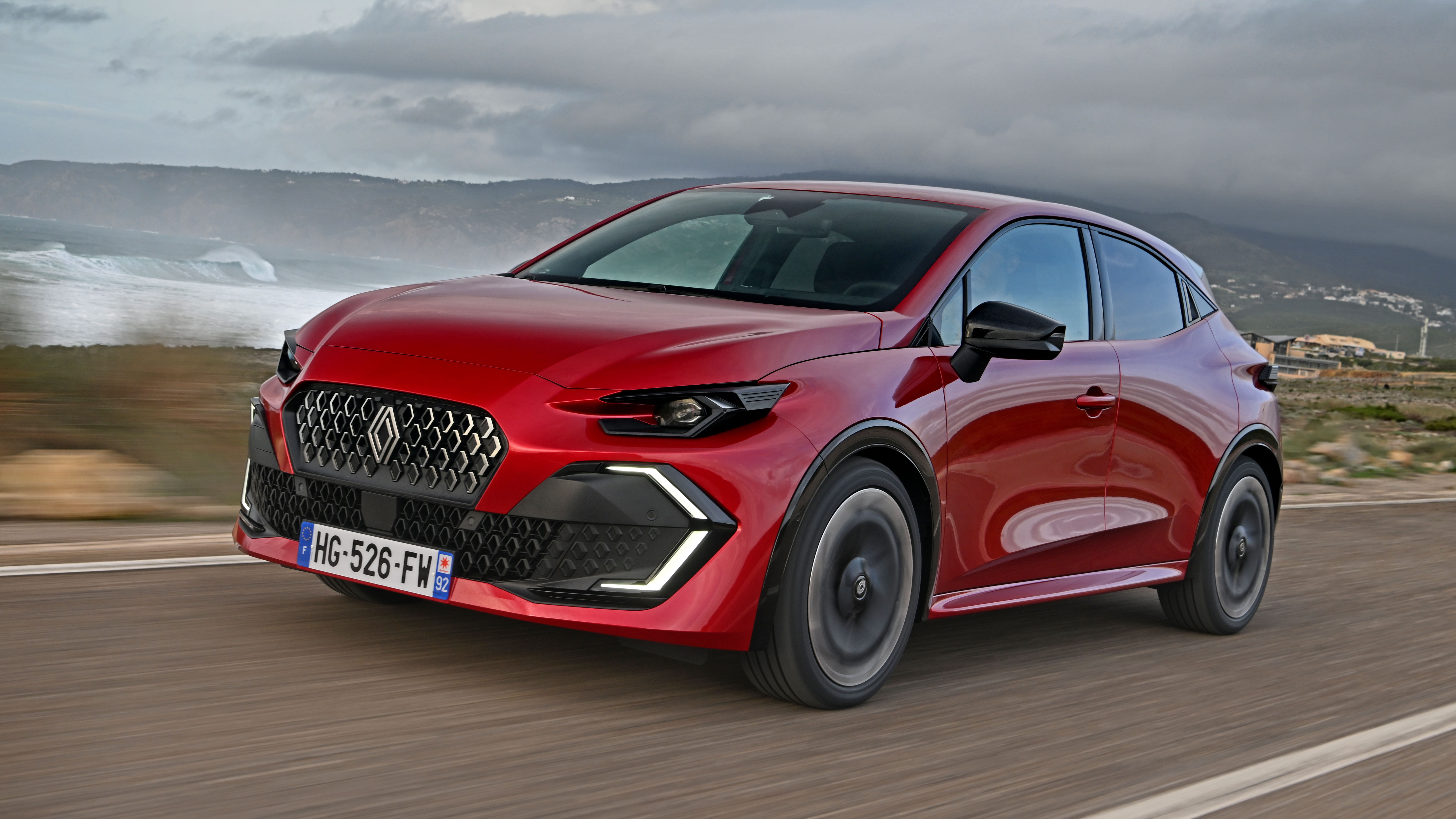 Renault Clio Hybrid E-Tech - front