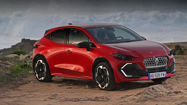 Renault Clio Hybrid E-Tech - front static