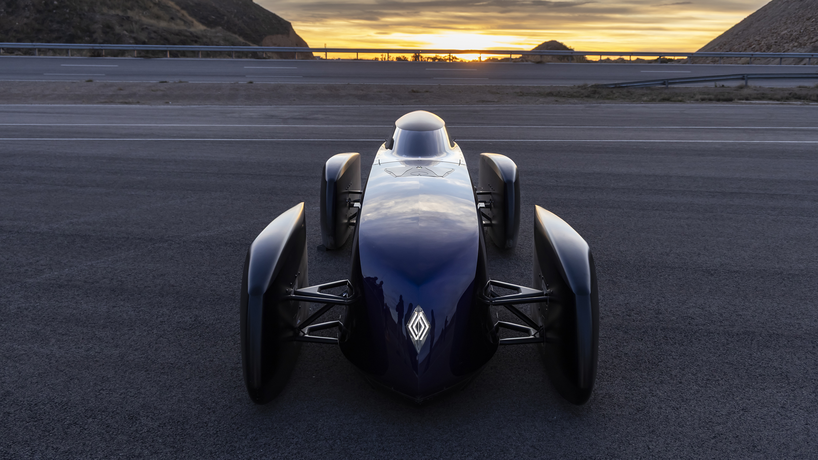 Renault Filante Record 2025 - front static 
