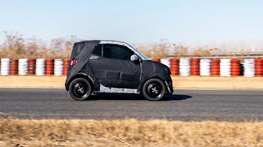 Smart #2 (camouflaged) - side