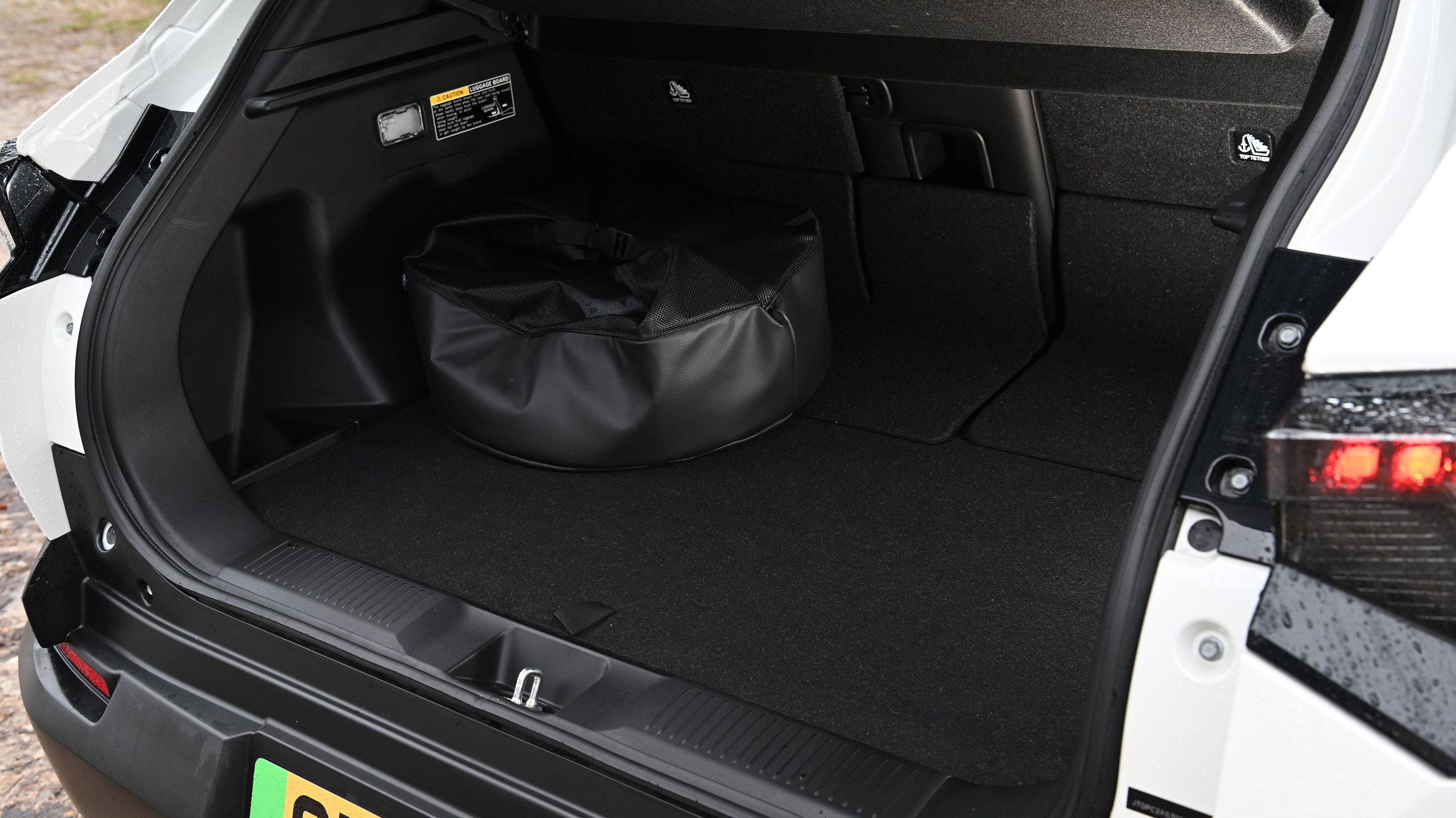 Toyota Urban Cruiser - boot