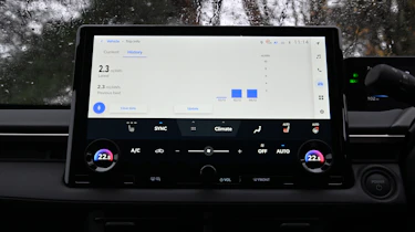 Toyota bZ4X - screen