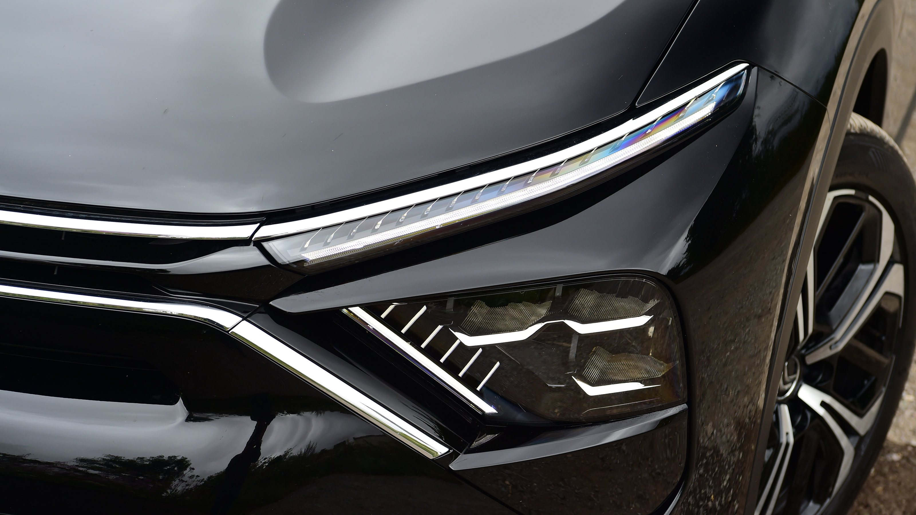 Used Citroen C5 X - front light