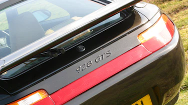 Used Porsche 928 - rear detail