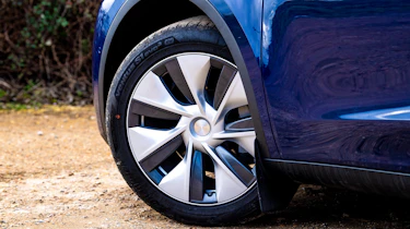 Used Tesla Model Y - alloys