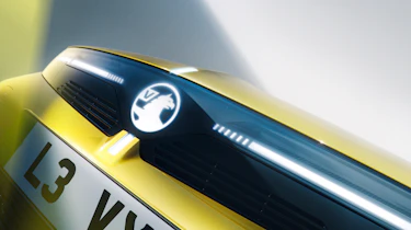 Vauxhall Astra facelift 2025 - grille