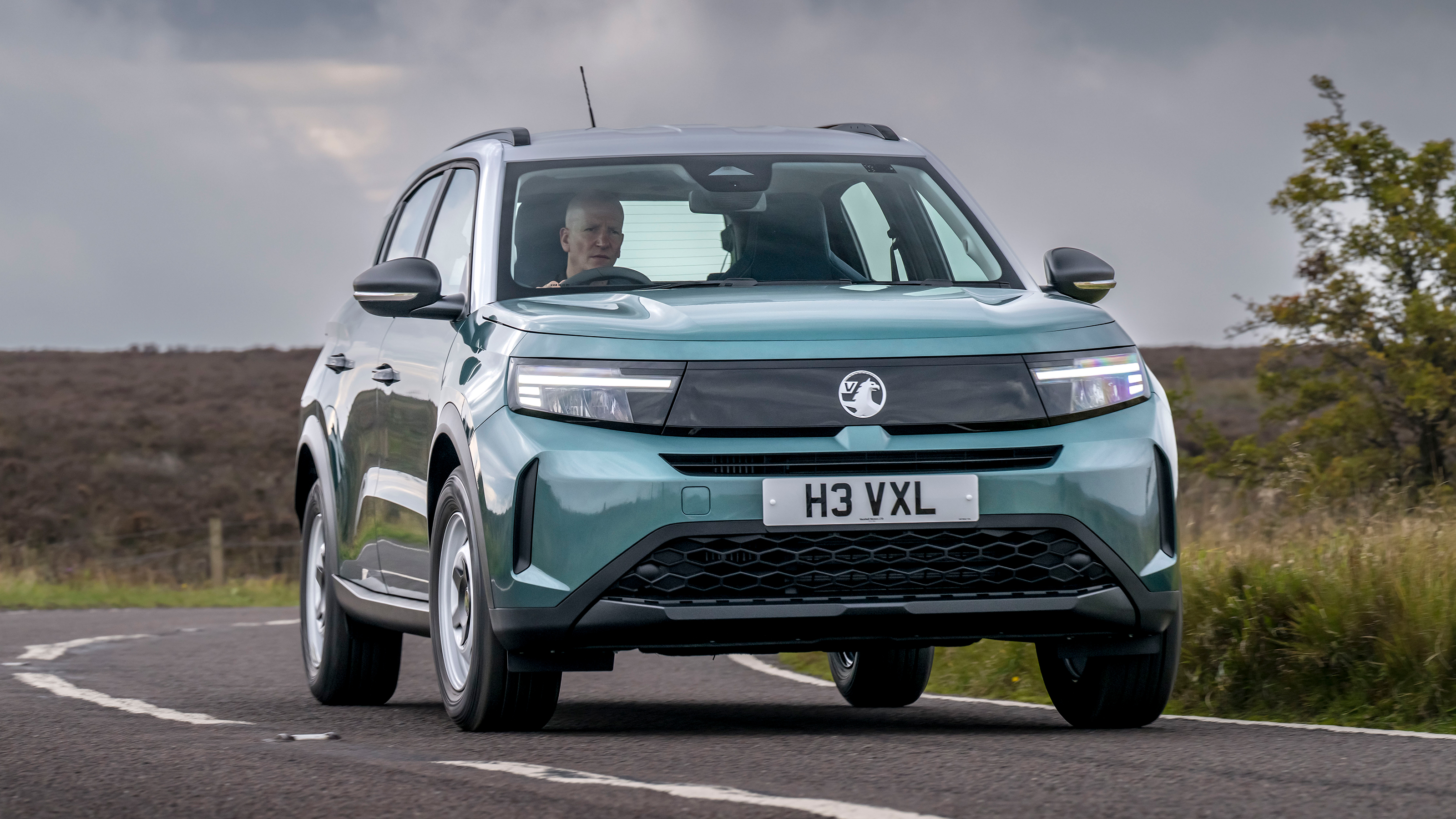 Vauxhall Frontera Hybrid - front cornering