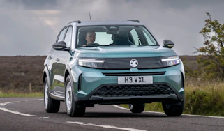 Vauxhall Frontera Hybrid - front cornering