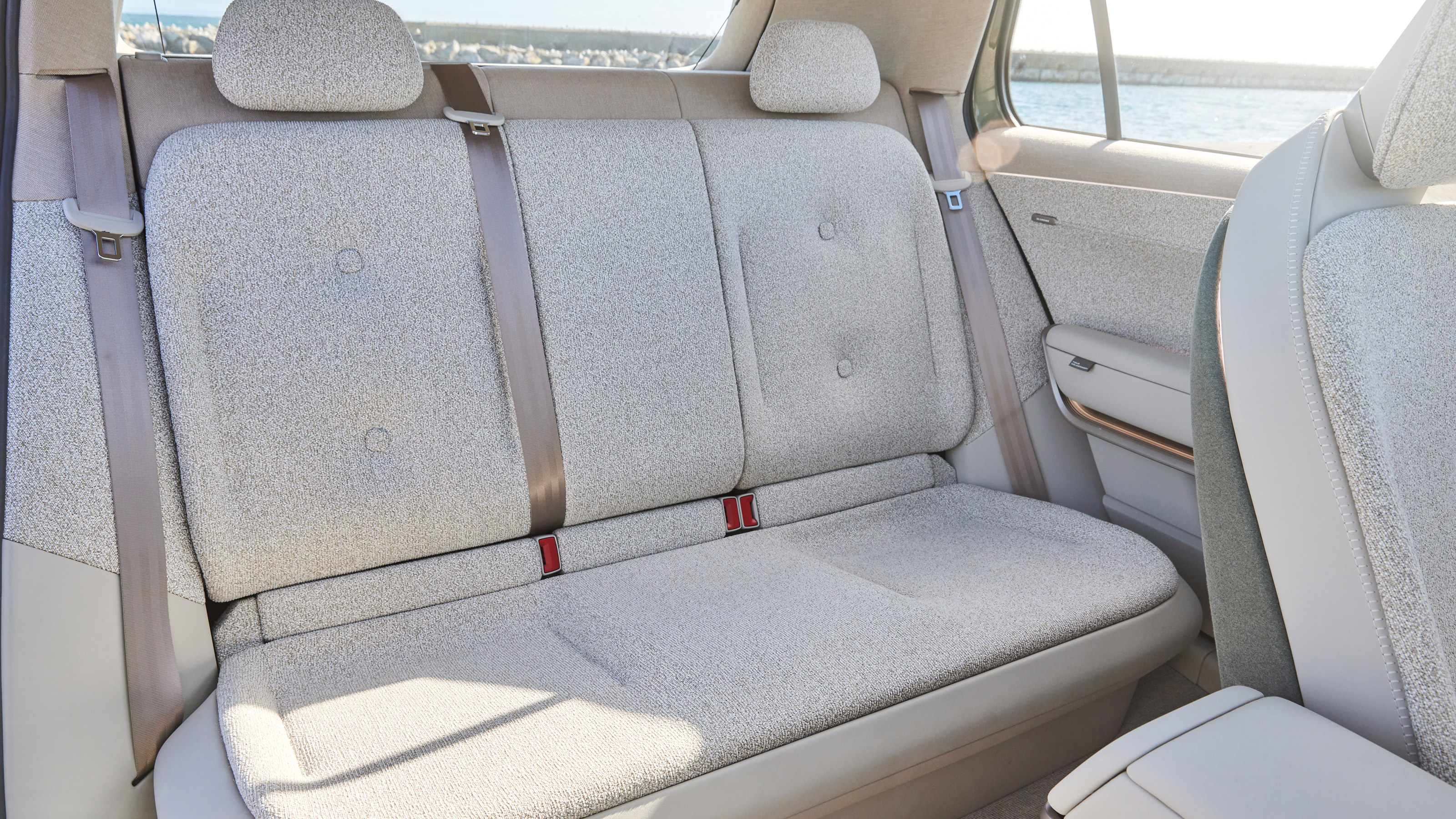 Volkswagen ID. Cross Concept - rear seats