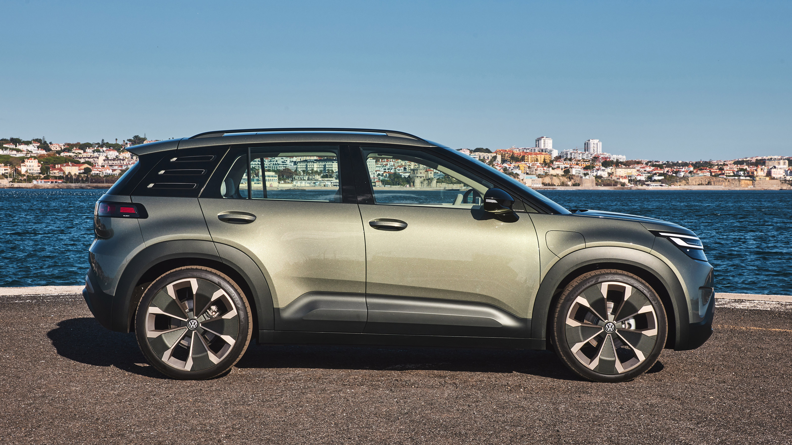 Volkswagen ID. Cross Concept - side static