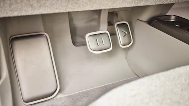 Volkswagen ID. Cross Concept - pedals