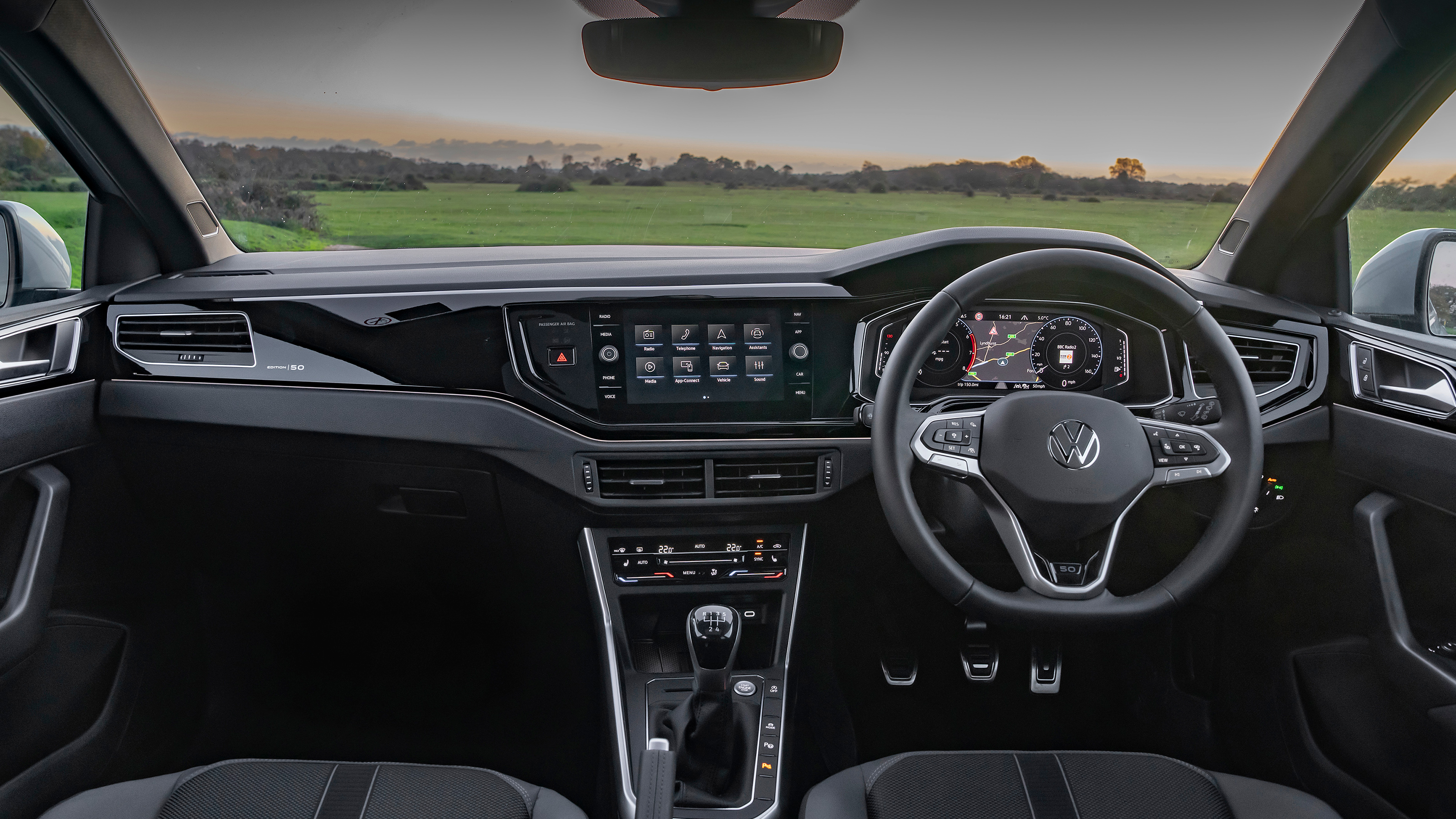 Volkswagen Polo 50 Edition - dashboard