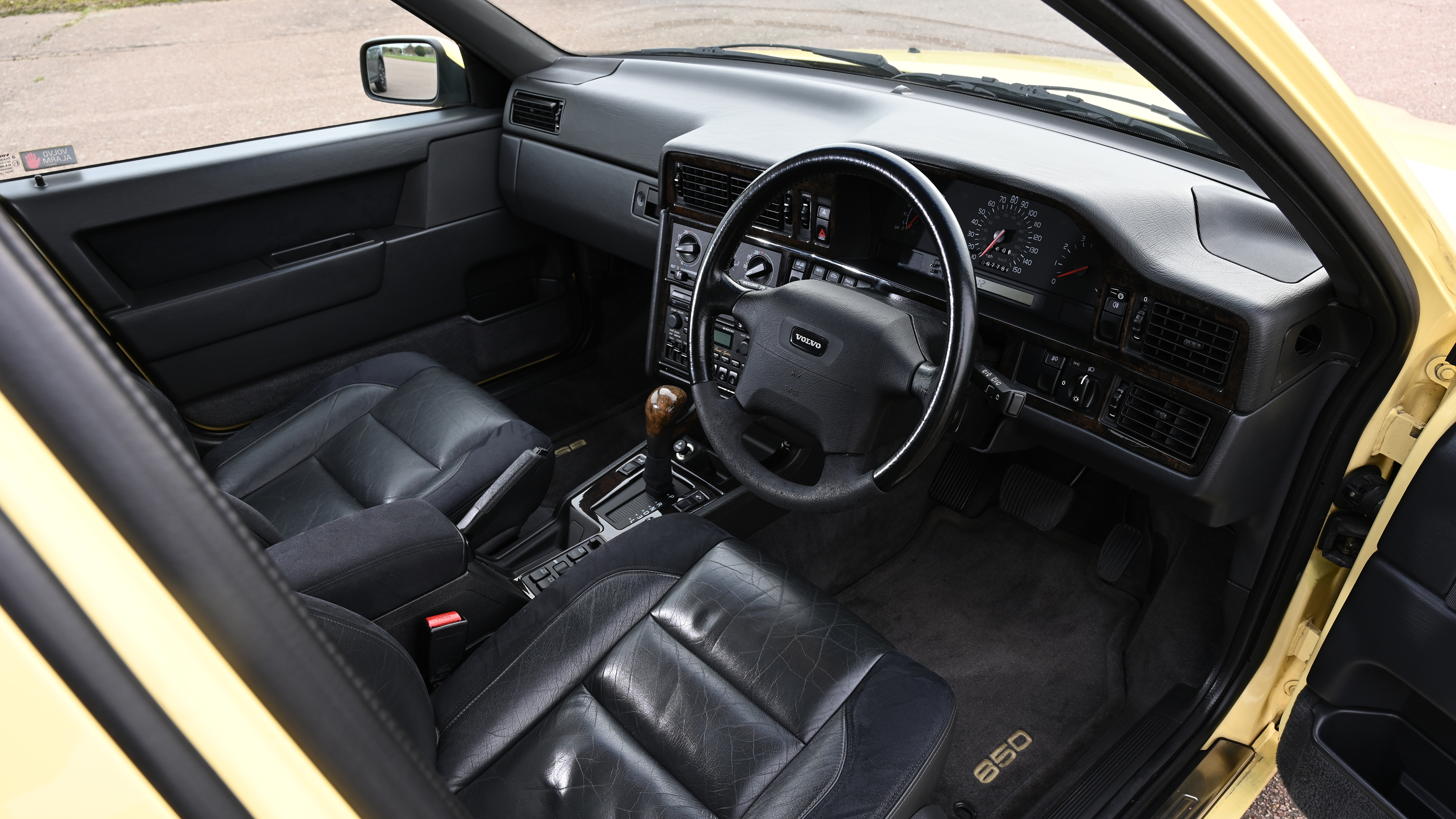 Volvo 850 R - interior 