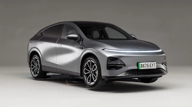 XPeng G6 - front static