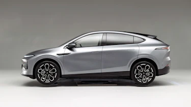 XPeng G6 - side