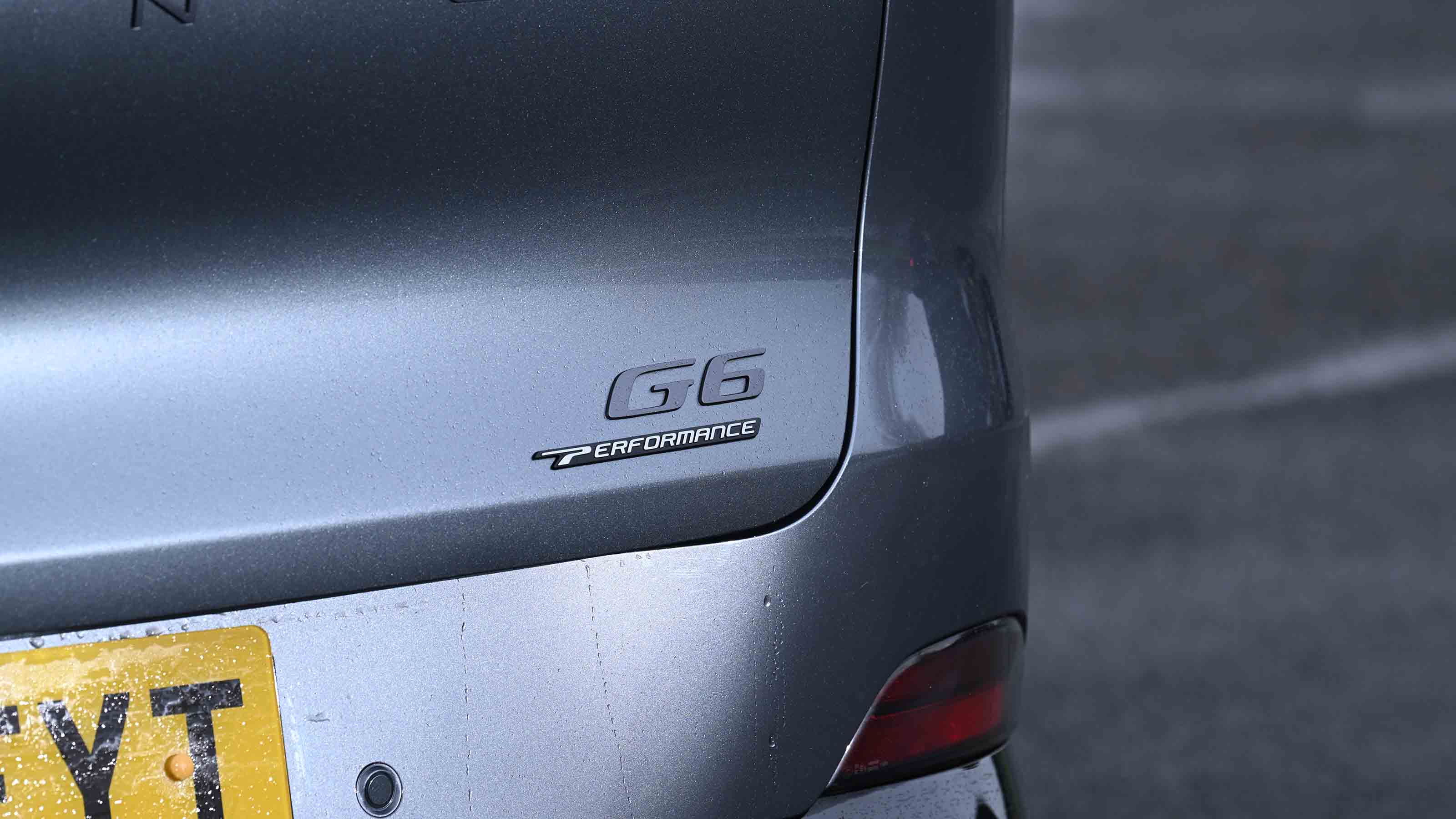 XPeng G6 - tailgate badge